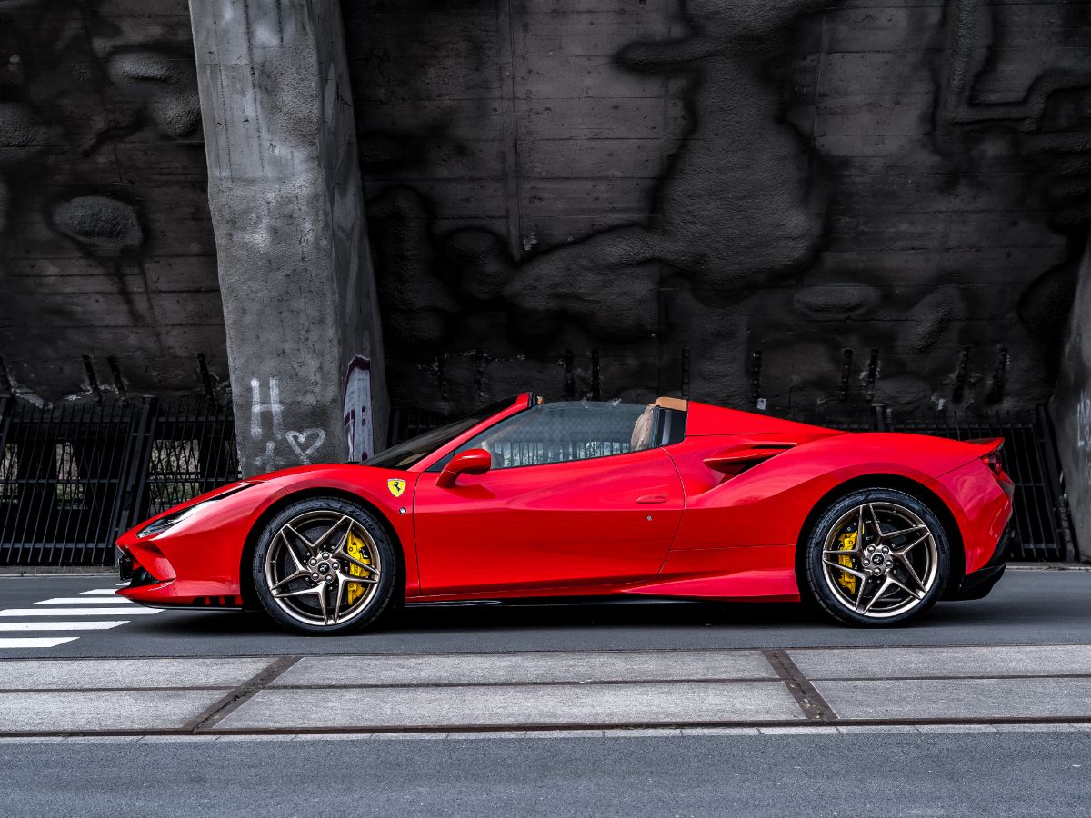 ferrari-f8-spider-fahrzeugakte-hs26n8-69-1200x900-12