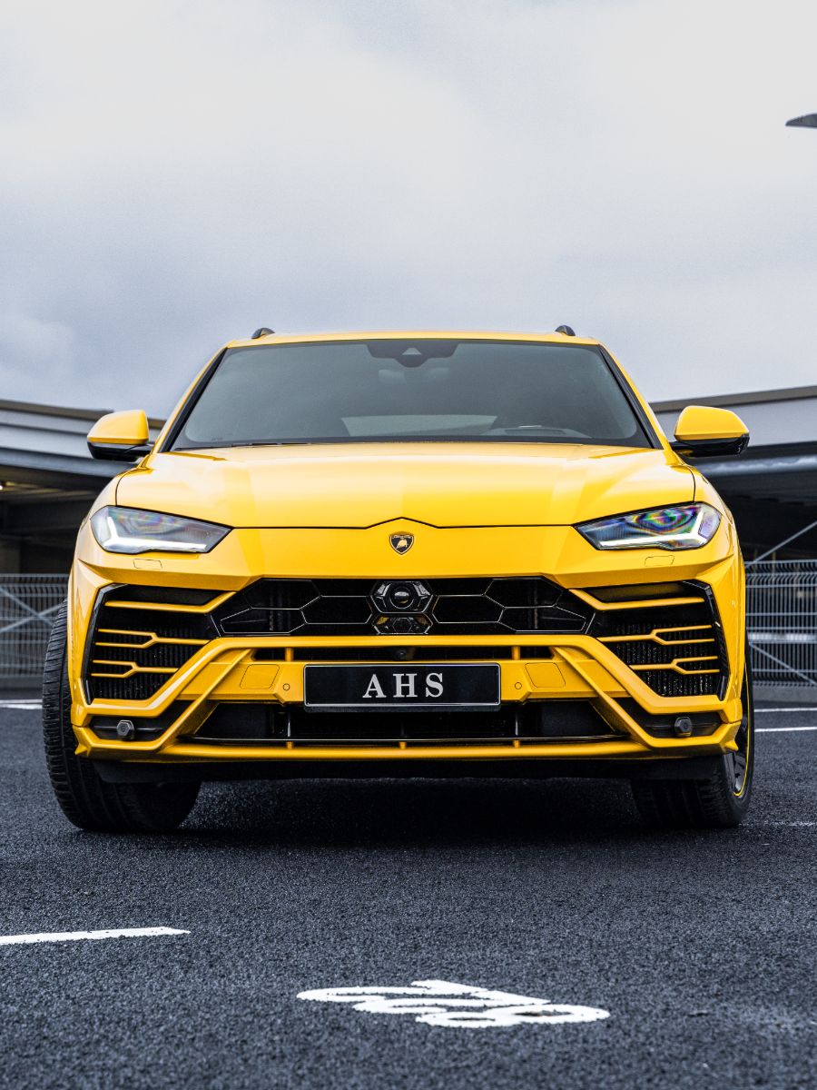 lamborghini-urus-fahrzeugakte-hs5t7z-34-900x1200-03