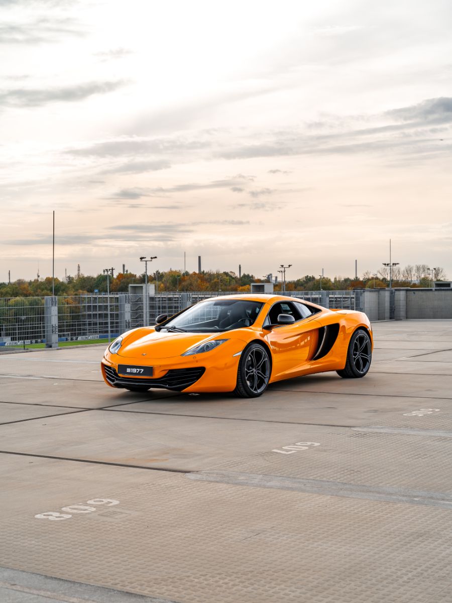 McLaren MP412C